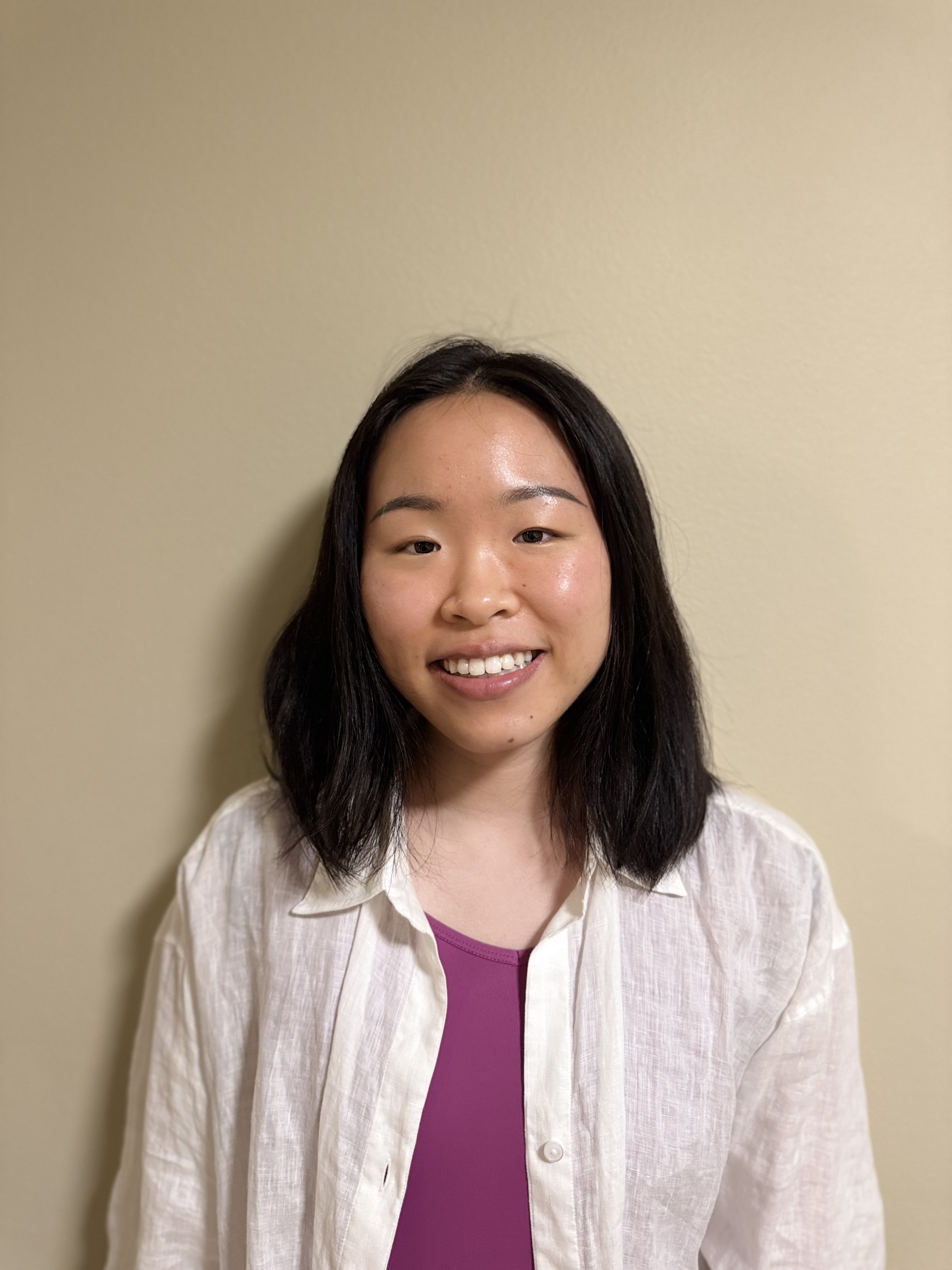 Headshot Debbie Wang