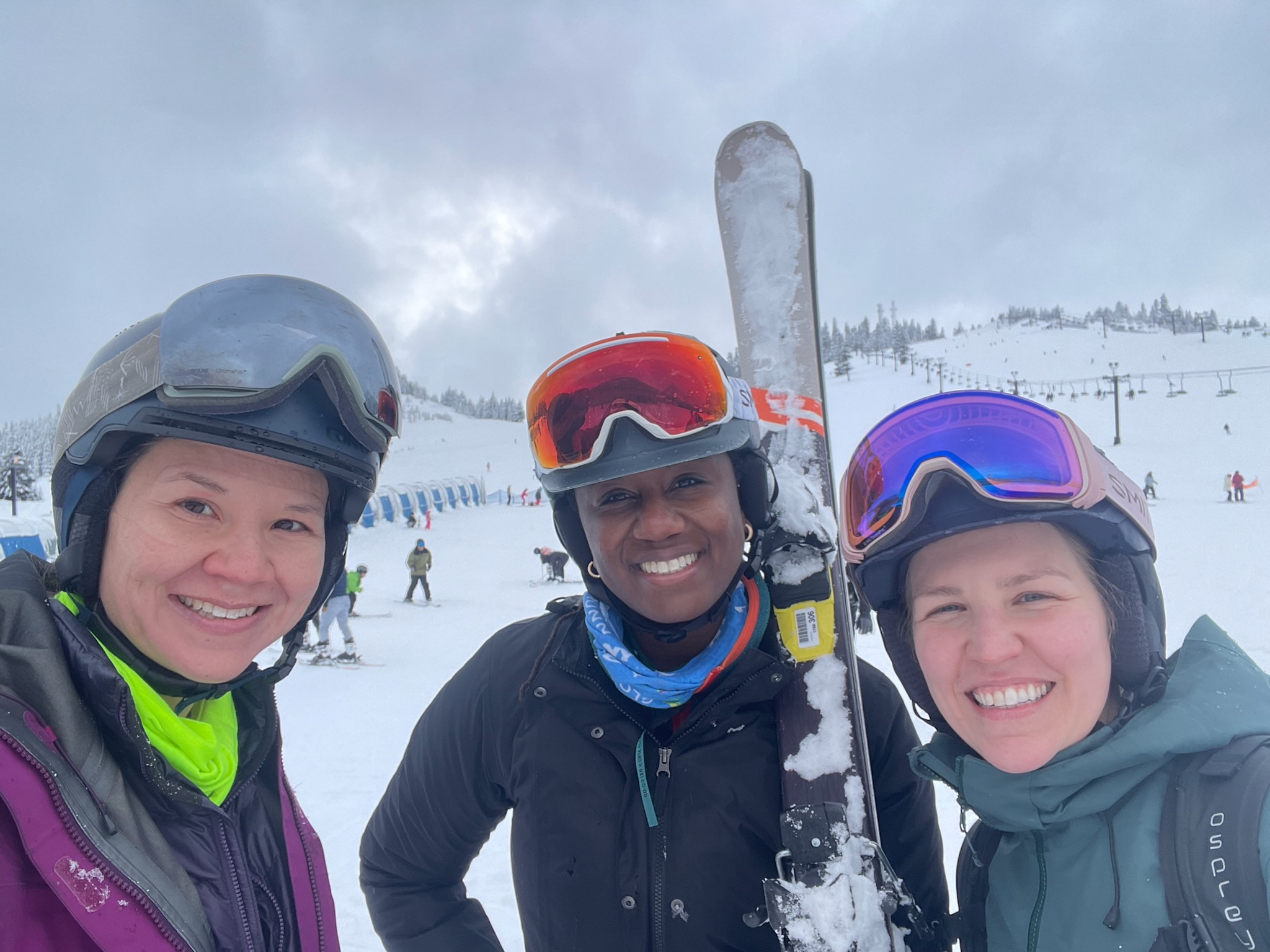 Linda skiing