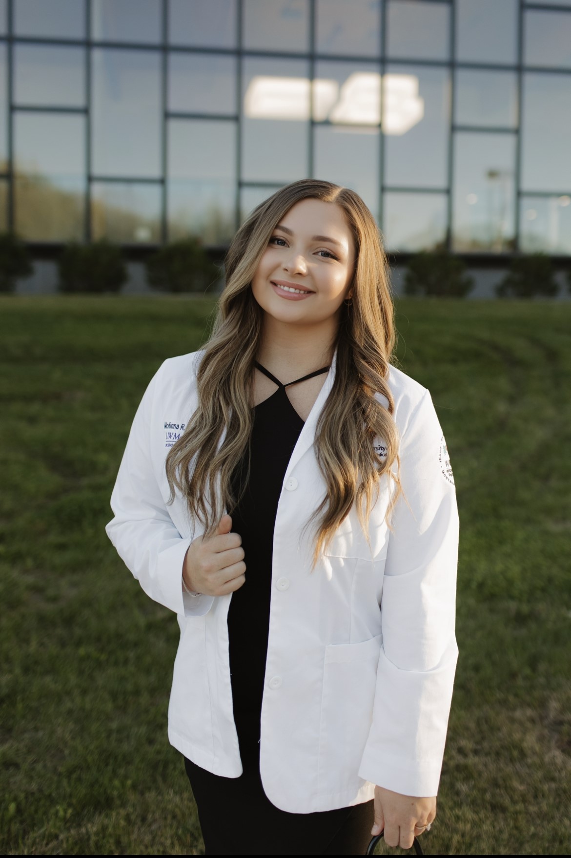 Headshot McKenna Karsten