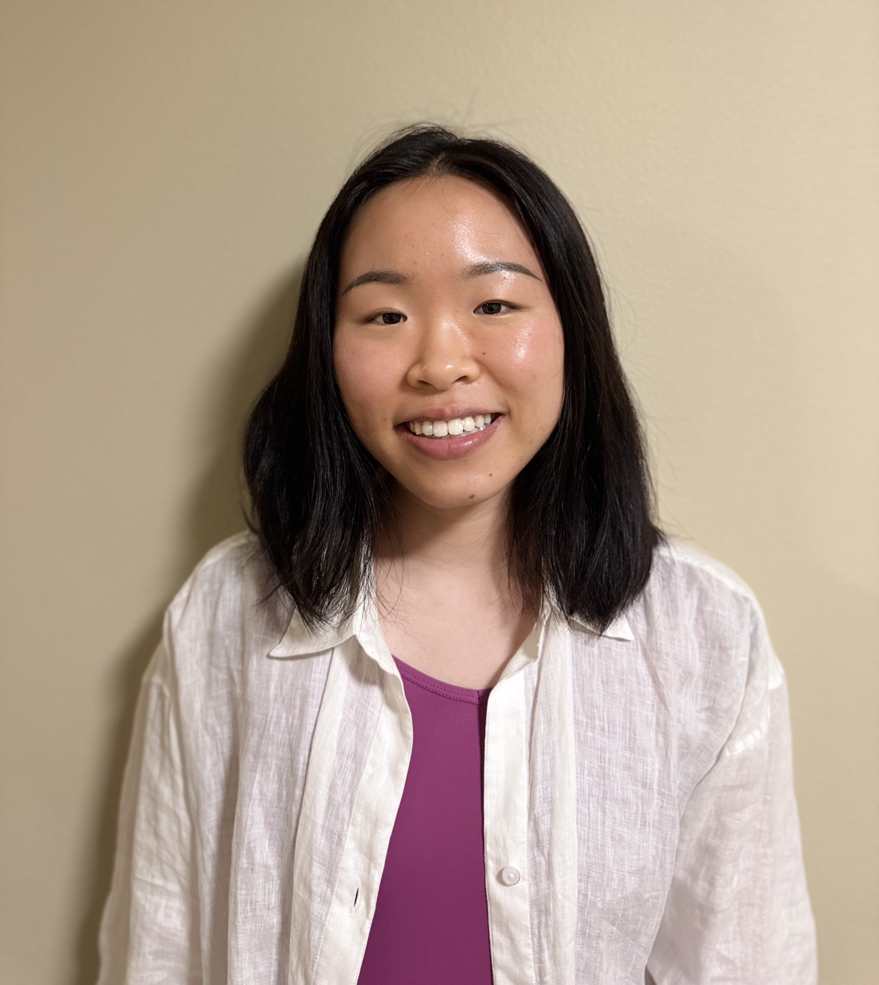 Headshot Debbie Wang