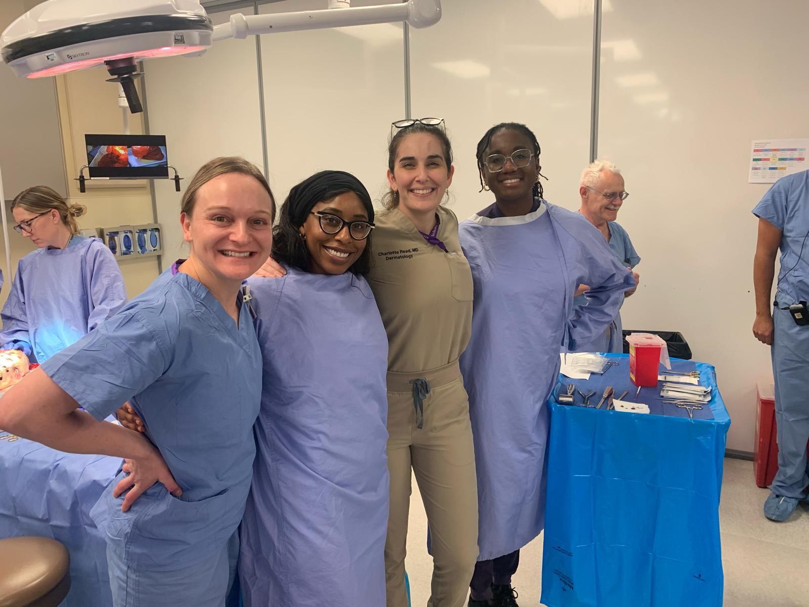 Residents in surgery 